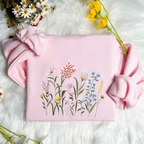 Wildflower Botany Oversized Embroidered Sweatshirt
